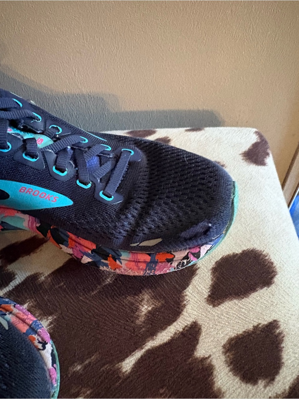 Brooks Black Running Shoes with Teal Accents and Multicolor Soles - Picture 2 of 2